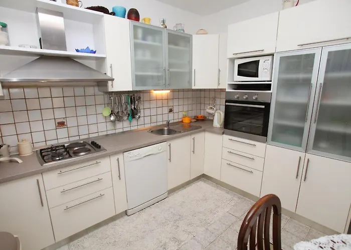By The Sea - 15011 Apartman Trogir